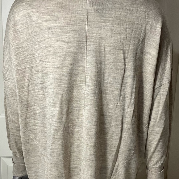 Banana Republic Merino Wool Drop Shoulder Sweater Size Women Petite L Color Tan - Picture 3 of 9